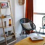 Apartamento Avec Parking Vue Sur La Cité De