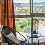 Avec Parking Vue Sur La Cité De
