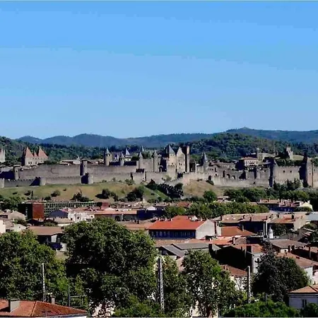 Apartment Avec Parking Vue Sur La Cite De Carcassonne