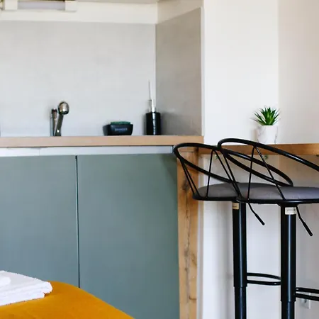 Avec Parking Vue Sur La Cite De Carcassonne