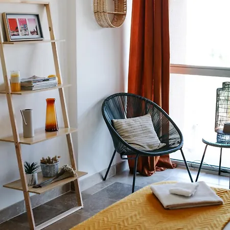 Apartment Avec Parking Vue Sur La Cite De