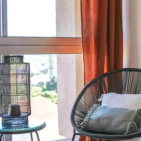 Avec Parking Vue Sur La Cite De Carcassonne