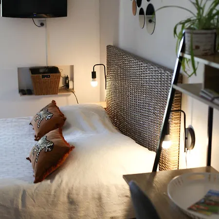 Avec Parking Vue Sur La Cite De