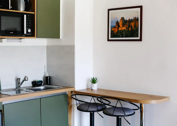 Avec Parking Vue Sur La Cité De