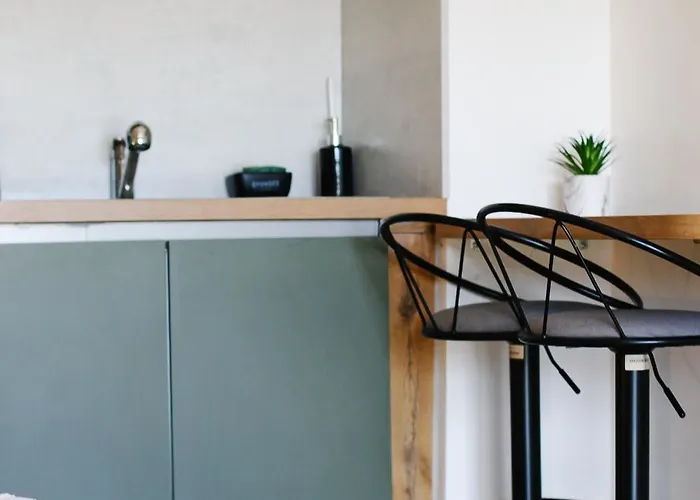 Avec Parking Vue Sur La Cité De Carcassonne