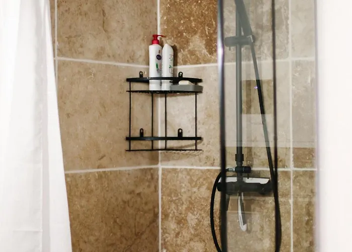 Appartement Avec Parking Vue Sur La Cité De *